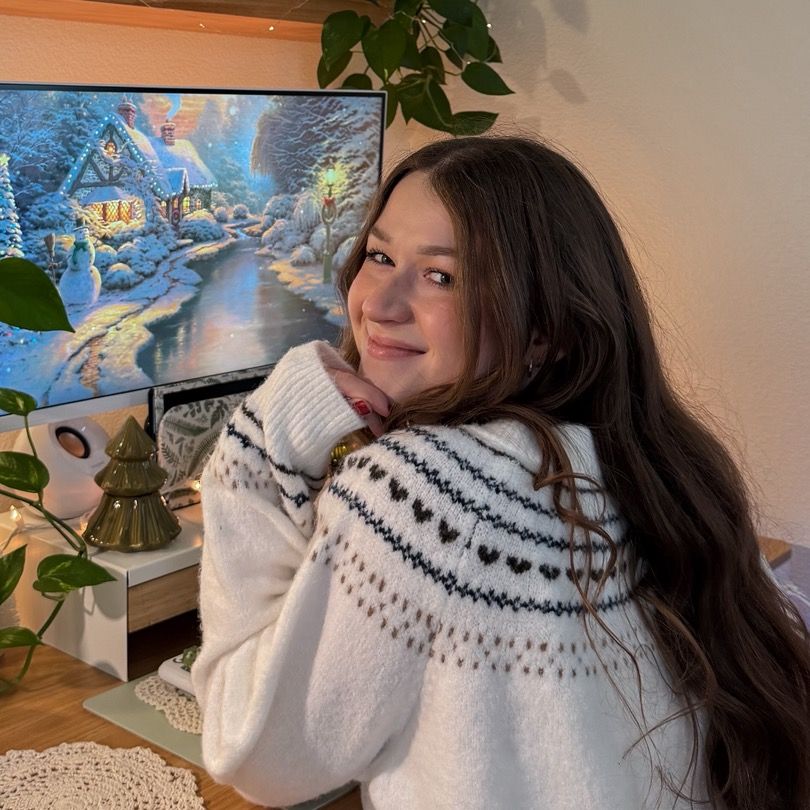 Em | Cozy Games & Lifestyle 🌱